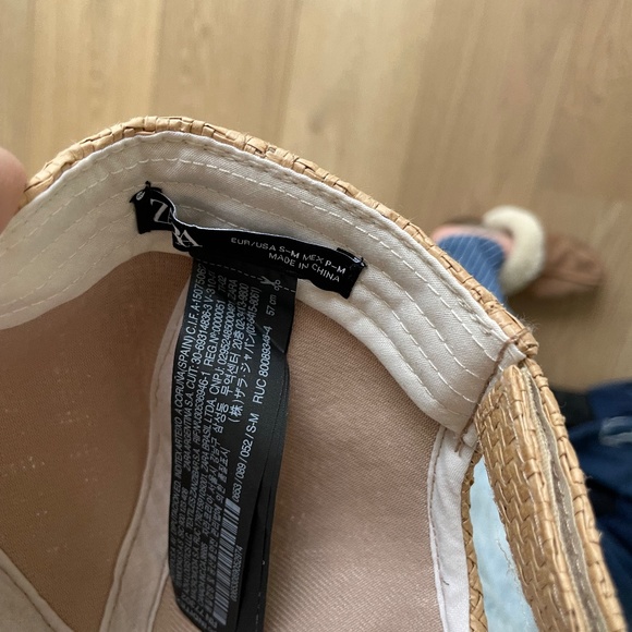 tan baseball cap - Picture 4 of 4